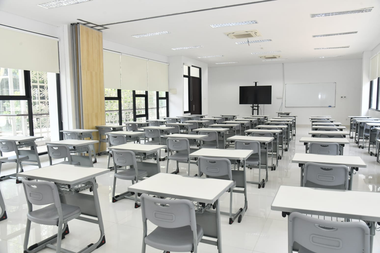 Info IPB University: Cek daftar fakultas (S1) di Kampus Dramaga, Sekolah Vokasi (Baranangsiang), dan semua jalur masuk (SNBP, SNBT, SM-IPB) 2025.
